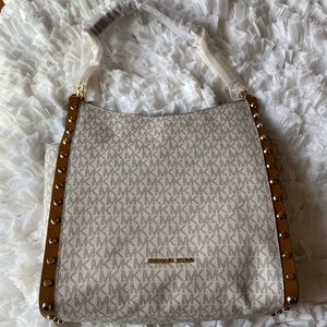 Michael Michael Kors Newbury Leather Shoulder Bag